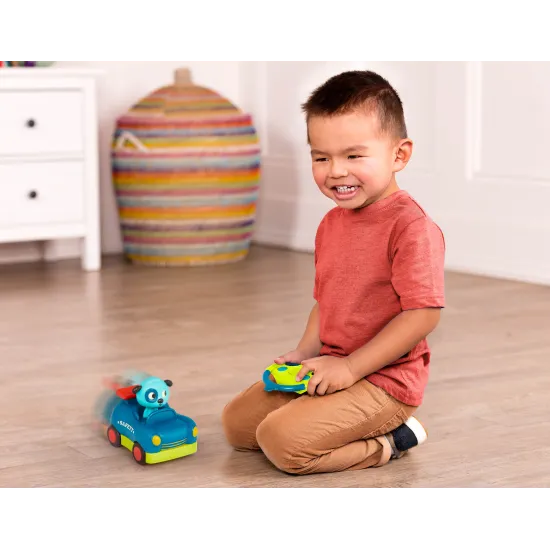 Autíčko na dálkové ovládání Pejsek