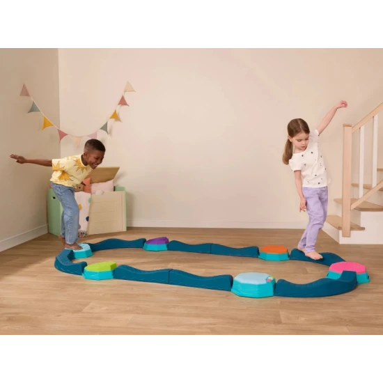 Překážková dráha Balance & Groove: rovnováha, hudba a světla v jednom