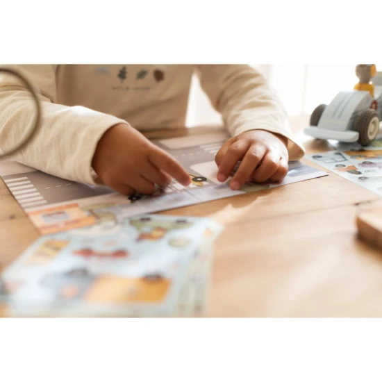 Kniha se samolepkami Little Dutch Doprava Jim pro děti