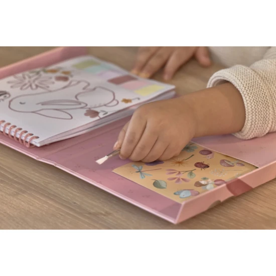 Omalovánky s vodovkami a samolepkami Rosa Fairy Garden