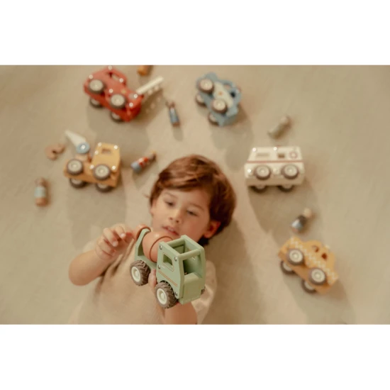 Náklaďák s míchačkou Náklaďák s míchačkou