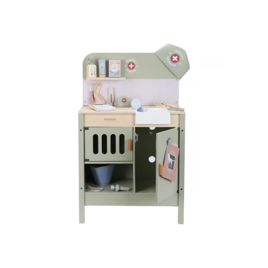 Dřevěná veterinární ordinace Little Dutch s realistickým příslušenstvím, ideální pro děti, které se chtějí starat o svá zvířátka.