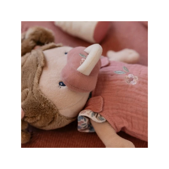 Panenka v košíku Rosa 25 cm