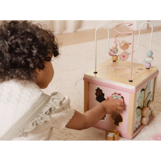 Podpořte rozvoj dětí s dřevěnou kostkou Little Dutch