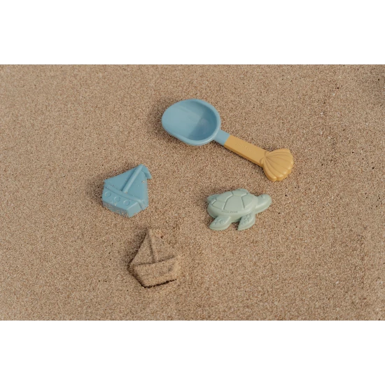 LITTLE DUTCH Písková sada Námořnický záliv 3 díly Sada na písek s motivy života na moři se bude dětem hodit doma na zahradě i u moře na pláži.