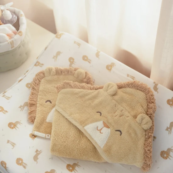 Dárková sada s osuškou lev Safari Friends – Little Dutch TE52226047LD