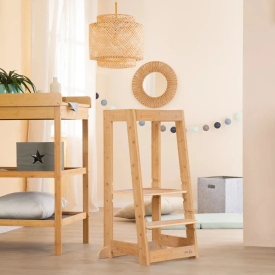 Montessori učicí věž z bambusového dřeva