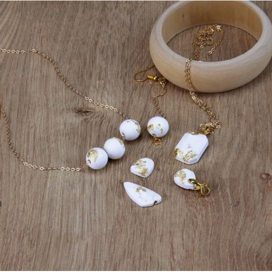 Kreativni sada – Vyroba sperku z cementu a zlate folie pro divky