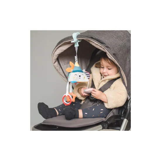 Závěsná hračka Severní pól pro použití na postýlce, kočárku, autosedačce apod. 