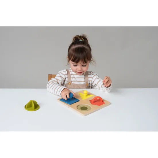 TAF TOYS Puzzle Vkládací tvary pro nejmenší Děťátko se naučí barvy, tvary a rozvíjí jemnou motoriku.