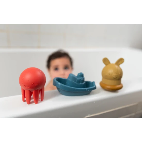 Sada hraček do koupele s osuškou – Taf Toys 13425TAF