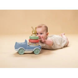 Náklaďák s pyramidou Bunny