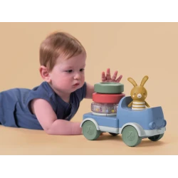 Náklaďák s pyramidou Bunny