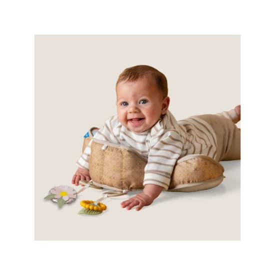 Polštářek pro první pohyby na bříšku