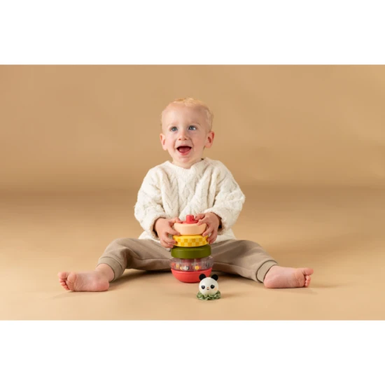 Taf toys Pyramida Panda - podpora motoriky a logiky