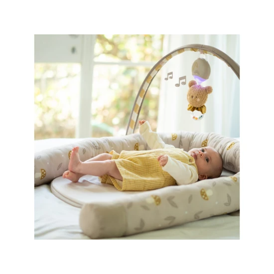 Hnízdo pro miminko s hrazdou Little Explorer