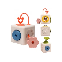 Kostka s aktivitami Peek & Play