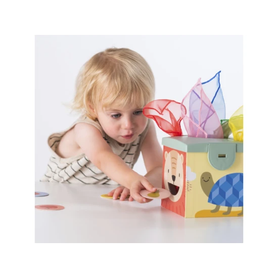 Magic Box obsahuje vše, s čím si malé děti rády hrají!