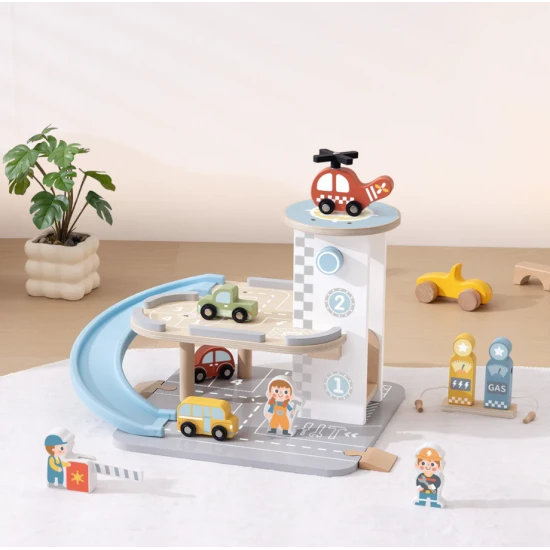 Dřevěná garáž s autíčky Tooky Toy – vícepatrová garáž s rampou, vrtulníkem a doplňky