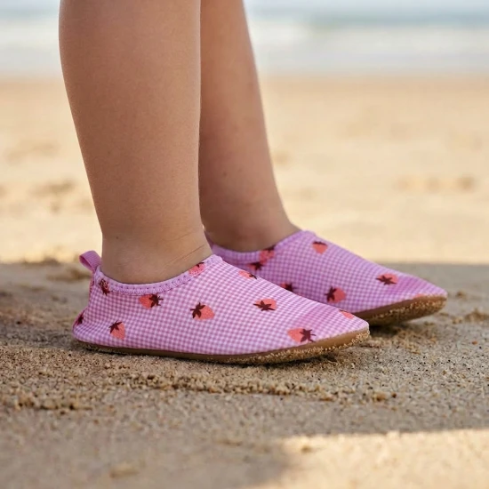 Plavecké boty Strawberry