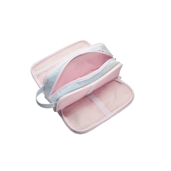 Kvalitní modrý penál Mermaid je nezbytností každého školáka.