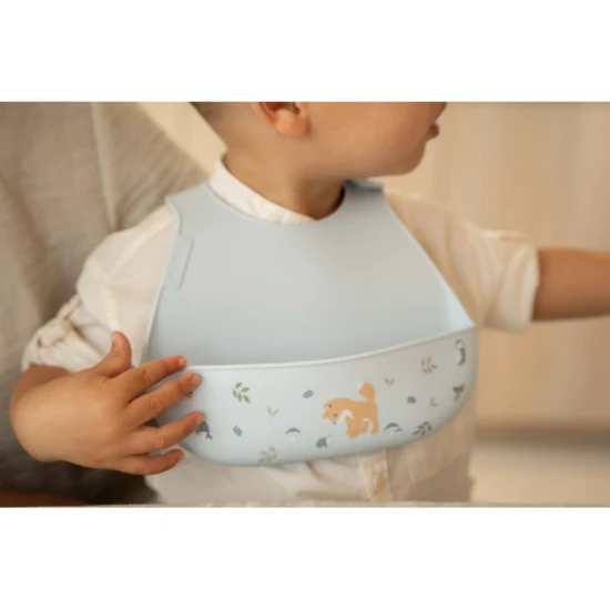 Dětský silikonový bryndák Little dutch – Vhodný do myčky i na cestování	