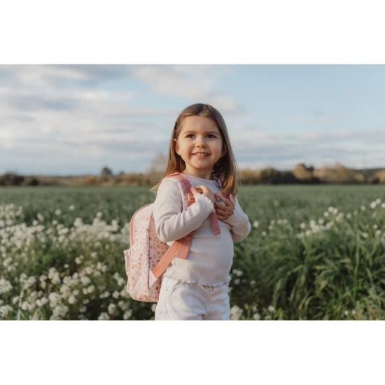 Little Dutch Dětský batoh Fairy Garden: Na dobrodružství s pohádkovou zahradou	