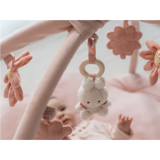 Hrací deka s hrazdou králíček Miffy Lucky Blossom Hrací deka Lucky Blossom s hrazdou a odnímatelnými hračkami Miffy