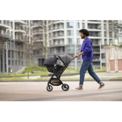 Soho kočárek Essential Graphite