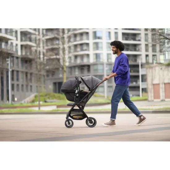 Soho kočárek Essential Graphite