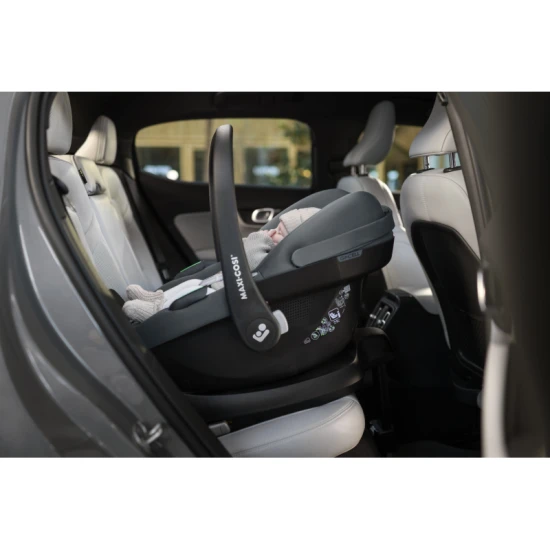 Lehká dětská autosedačka Pebble S vhodná od narození.