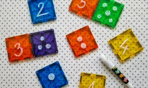 5 způsobů jak kreativně využít magnetickou stavebnici Magna Tiles
