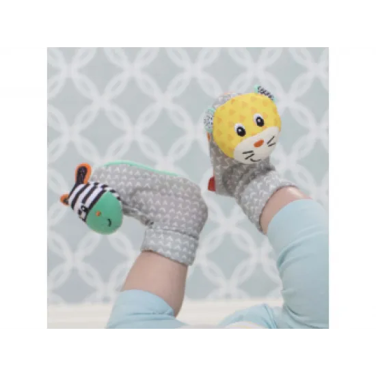 Bačkůrky s chrastítky