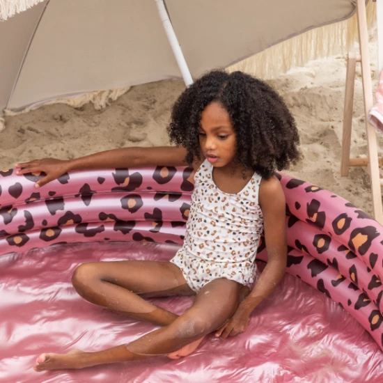 Dětské dívčí plavky s UPF 50+ Leopard béžový | Swim Essentials